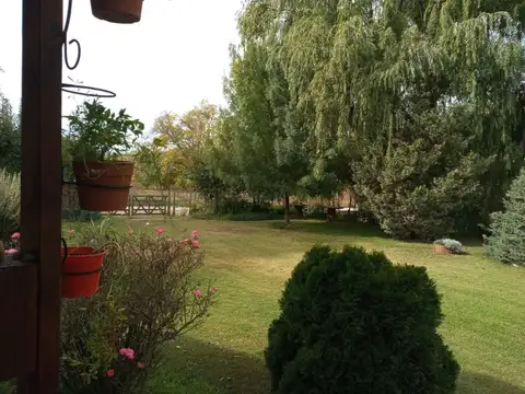 Casa en Venta con 4 cocheras
