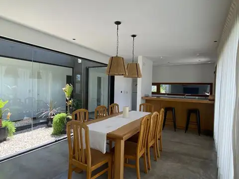 Casa en Venta en City Bell, USD 215.000
