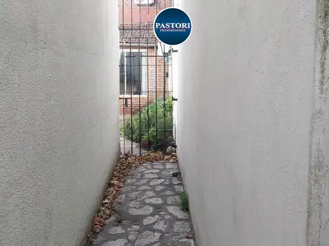 Depto Tipo Casa en Venta en Martinez, USD 133.000