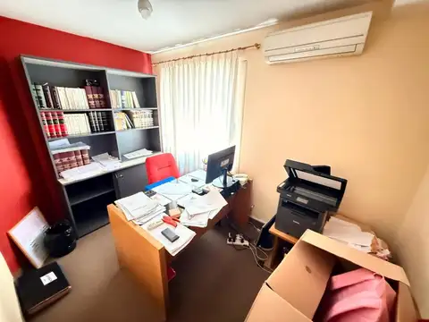 OFICINA EN VENTA EN CENTRO DE MORON