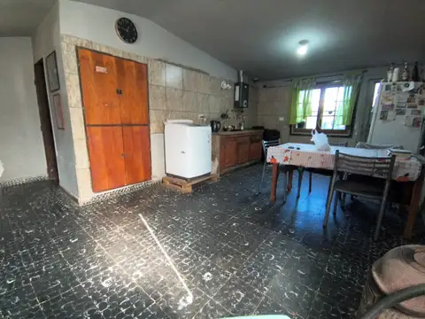 Casa 3 ambientes con 1 baño