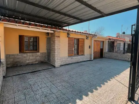 Venta de Casa en Barrio Aeronáutico – Las Heras