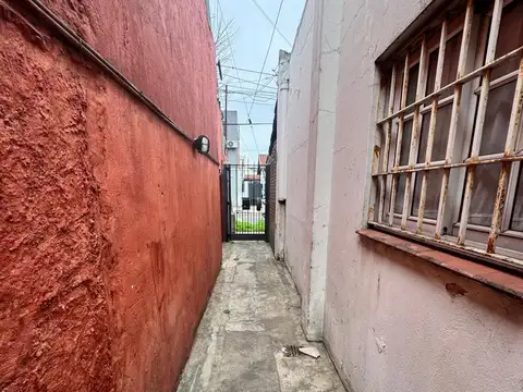 Depto Tipo Casa en Venta en Munro, USD 65.000