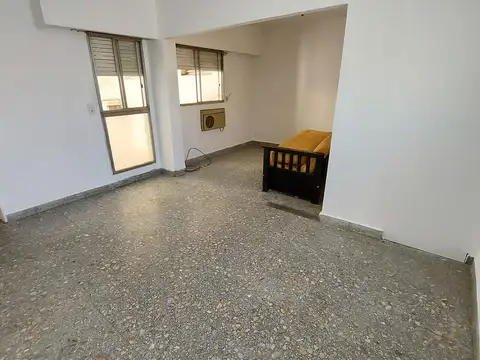 AVDA. INDEPENDENCIA al 600