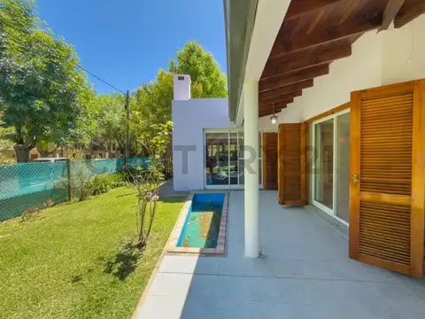 Casa en Venta con 1 cochera