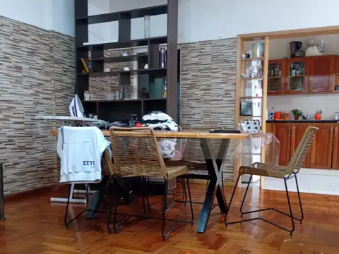 Depto Tipo Casa 3 ambientes con 2 baños