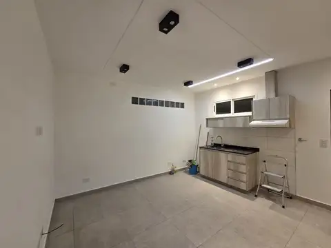 Depto Tipo Casa en Alquiler de 1 dormitorio