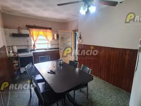 Depto Tipo Casa 4 ambientes con 2 baños