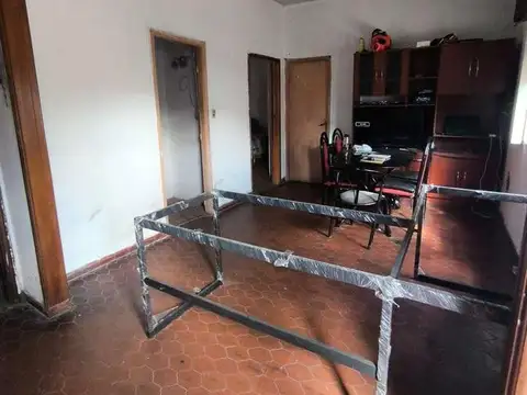 Depto Tipo Casa 3 ambientes con 1 baño
