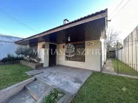 Venta Casa en Merlo 3 ambientes garage jardin