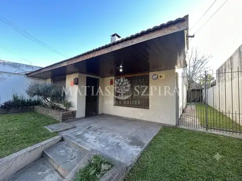 Venta Casa en Merlo 3 ambientes garage jardin