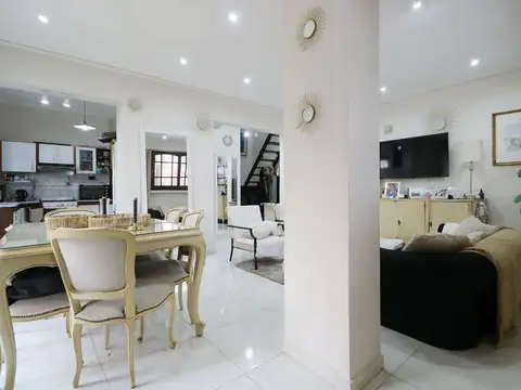 Depto Tipo Casa en Venta de 3 dormitorios