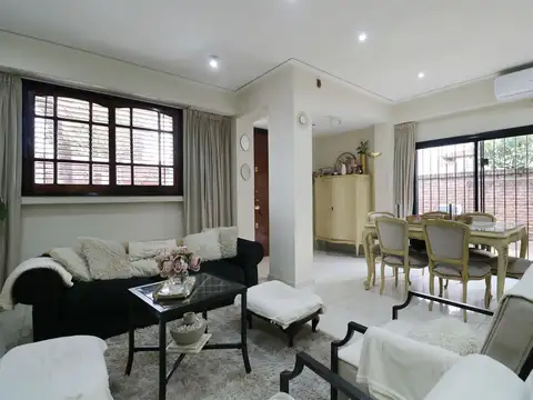 Depto Tipo Casa 5 ambientes con 4 baños