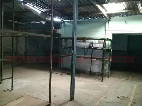 GALPÓN EN VENTA DE1830 M² EN SAN JUSTO CON 2 ENTRADAS