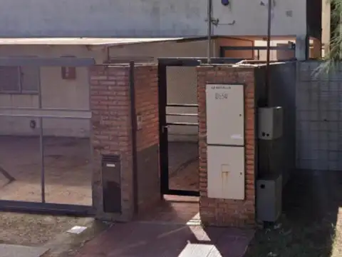 CASA DE DOS DORMITORIOS EN FISHERTON