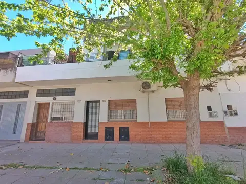 PH 4 amb amplios y luminosos, sin expensas, balcón, cochera