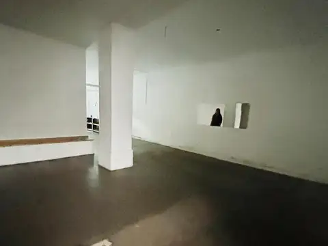 Avenida Lisandro De La Torre 200