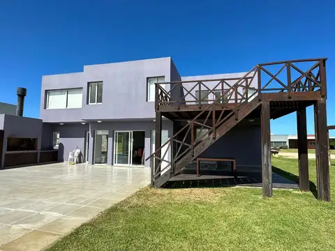 Casa en Alquiler Temporal en Costa Esmeralda, USD 290