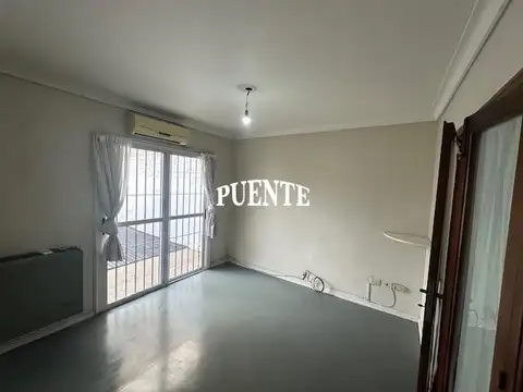 Depto Tipo Casa 5 ambientes con 2 baños