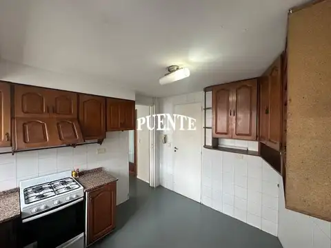 Depto Tipo Casa en Alquiler 50 años