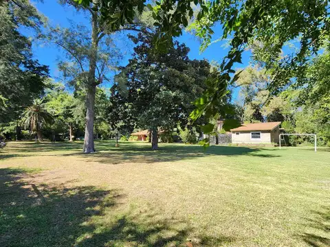 VENTA CASA en LOTE de 6000 m2 DEL VISO PILAR OPORTUNIDAD
