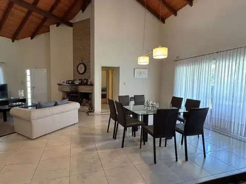 Casa en Venta al Suroeste