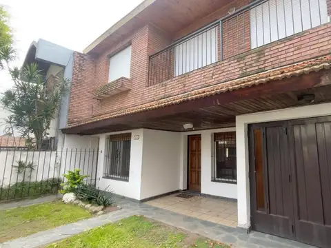 VENTA 2 CASAS 3 AMBIENTES EN MARTÍNEZ
