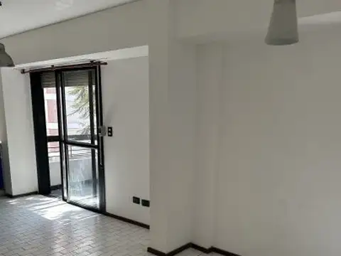 ALQUILER MONOAMBIENTE 9 DE JULIO 2151 PISO 2 BALCON FRENTE