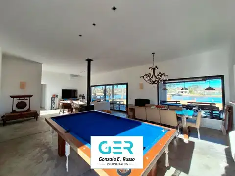 Venta casa 4 ambientes en Fincas de San Vicente Chacras