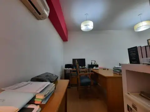Oficina 2 ambientes con 1 baño