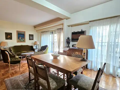 Zabala al 2400 - Colegiales - Departamento de 3 ambientes con dependencia y cochera - VENTA