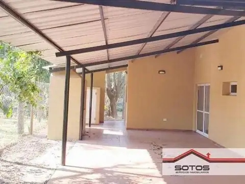 Casa en Venta con 2 cocheras
