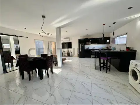 Casa en Venta en Manuel B Gonnet, USD 165.000