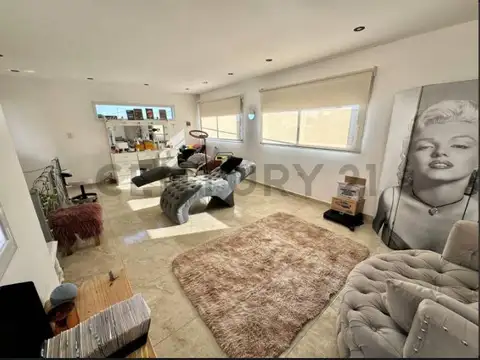 Casa 6 ambientes con 3 baños