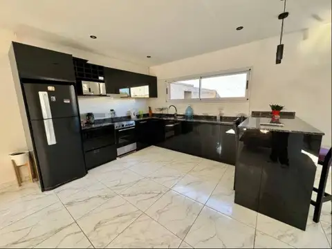 CASA A LA VENTA EN GONNET