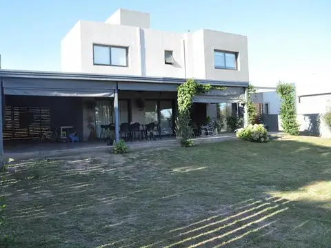 Casa en venta La Morada villa Allende