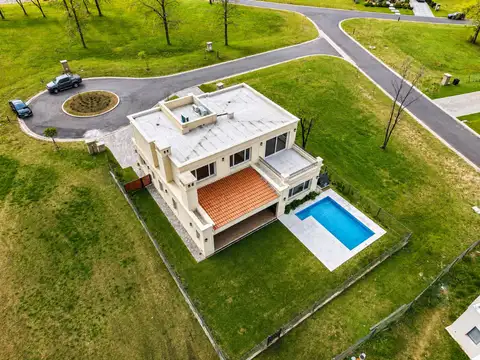 VENTA CASA  6 AMBIENTES AZZURRA TORTUGAS  -  PILAR