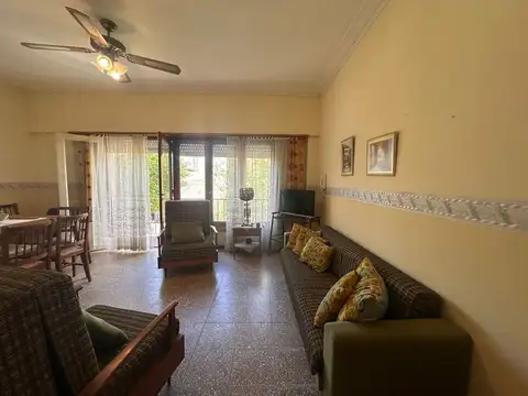 Depto Tipo Casa en Venta 61 años