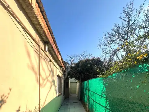 Depto Tipo Casa en Venta en Llavallol, USD 53.000