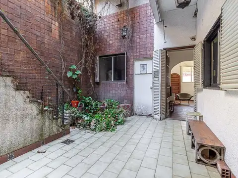 Depto Tipo Casa en Venta con 1 cocheras