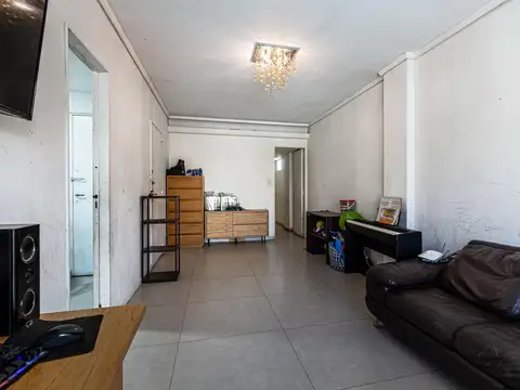 Departamento 4 ambientes con 2 baños