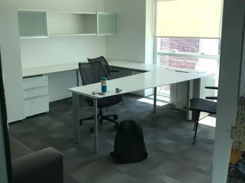 OFICINA O CONSULTORIO EN ALQUILER - 7mo