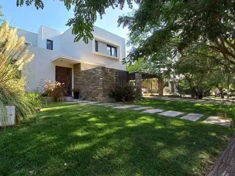 Casa en venta - Barrio Liceo 4 - Luján de Cuyo