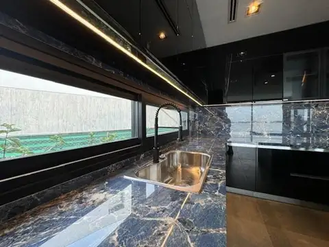 Casa en Venta en Puertos - Barrio Marinas, USD 2.300.000