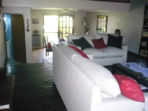 Casa en Venta en Ituzaingo, USD 320.000