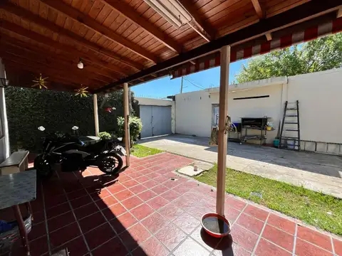 Casa en Venta en Berazategui Oeste, USD 69.000