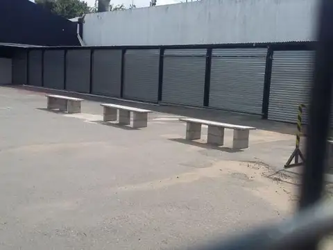 Av. Pres. Arturo U. Illia 5000