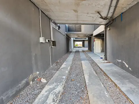 Loria 600, Piso PB