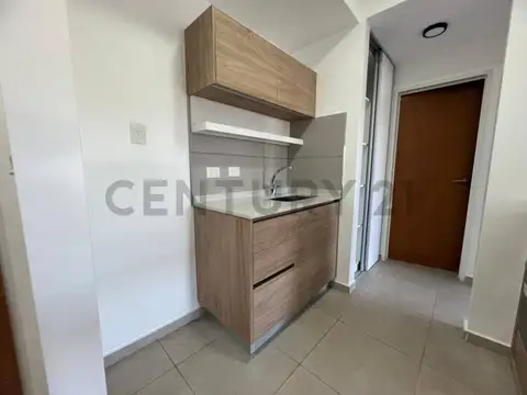 Departamento en Alquiler en Los Nogales, $ 650.000