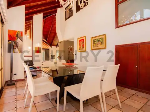 PERMUTA | Casa 4 dormitorios - Country Carlos Pellegrini, Fisherton